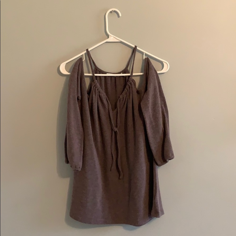 Purple shoulder less top